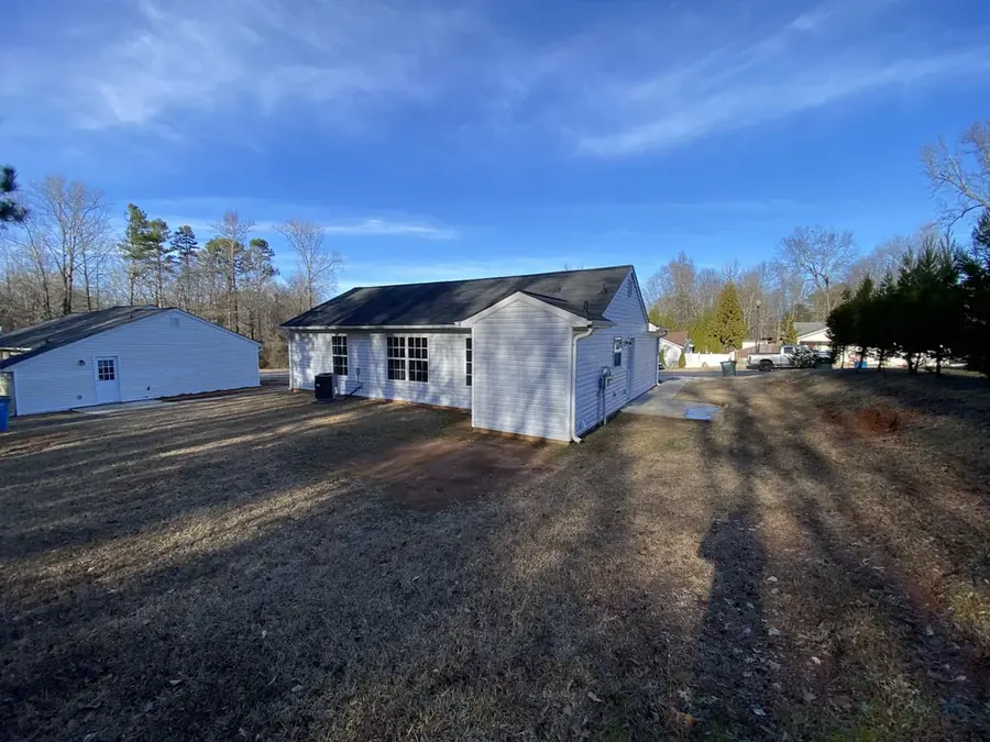 Tree-lined streets and homes in Statham and Barrow County, Georgia